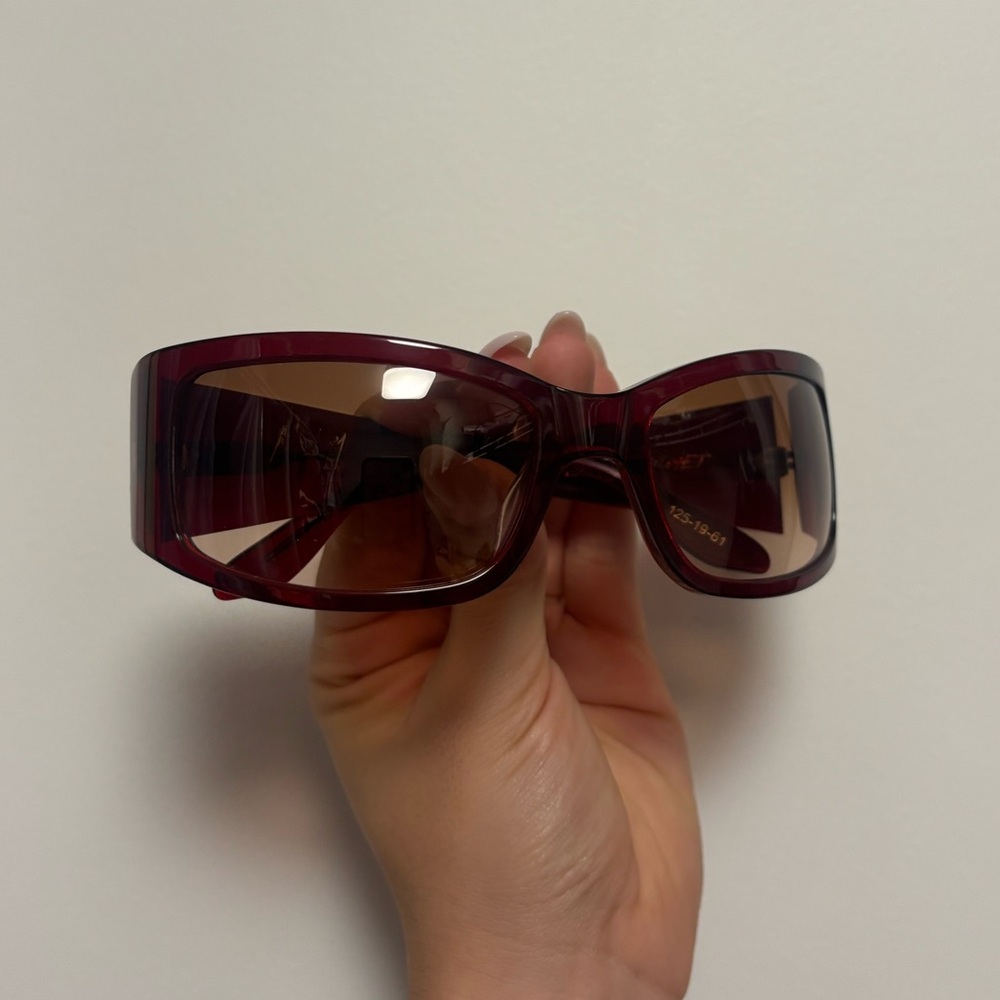 DEZI x Monet collaboration